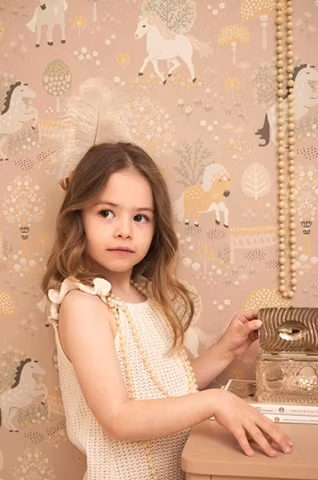 Majvillan, tapet My sweet pony, dreamy pink