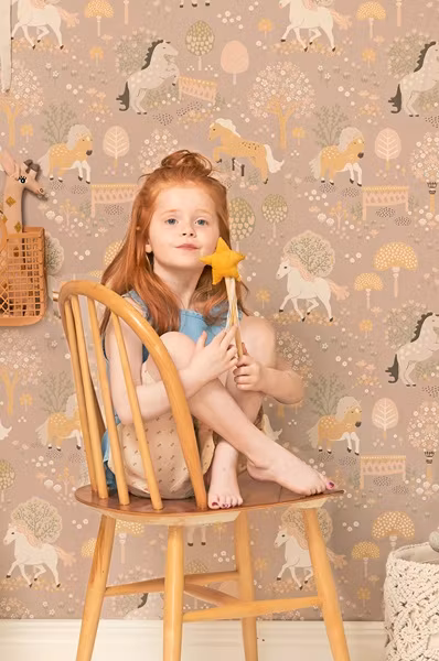 Majvillan, tapet My sweet pony, old lilac