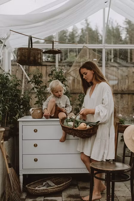 Antik kommode med tre skuffer, hvid