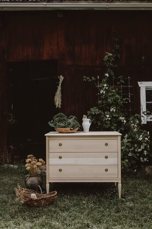 Antik kommode med tre skuffer, natur