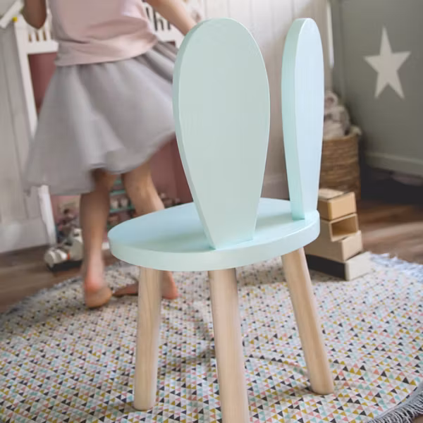 Stol til børneværelset, kanin