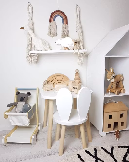 Stol til børneværelset, kanin