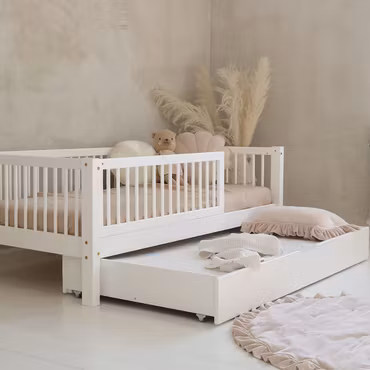 Hvid børneseng Asta 90x190 cm med udtræksseng
