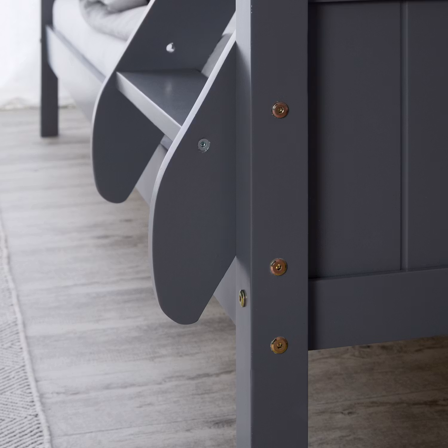 Grå køjeseng familieseng 140x200 / 90x200