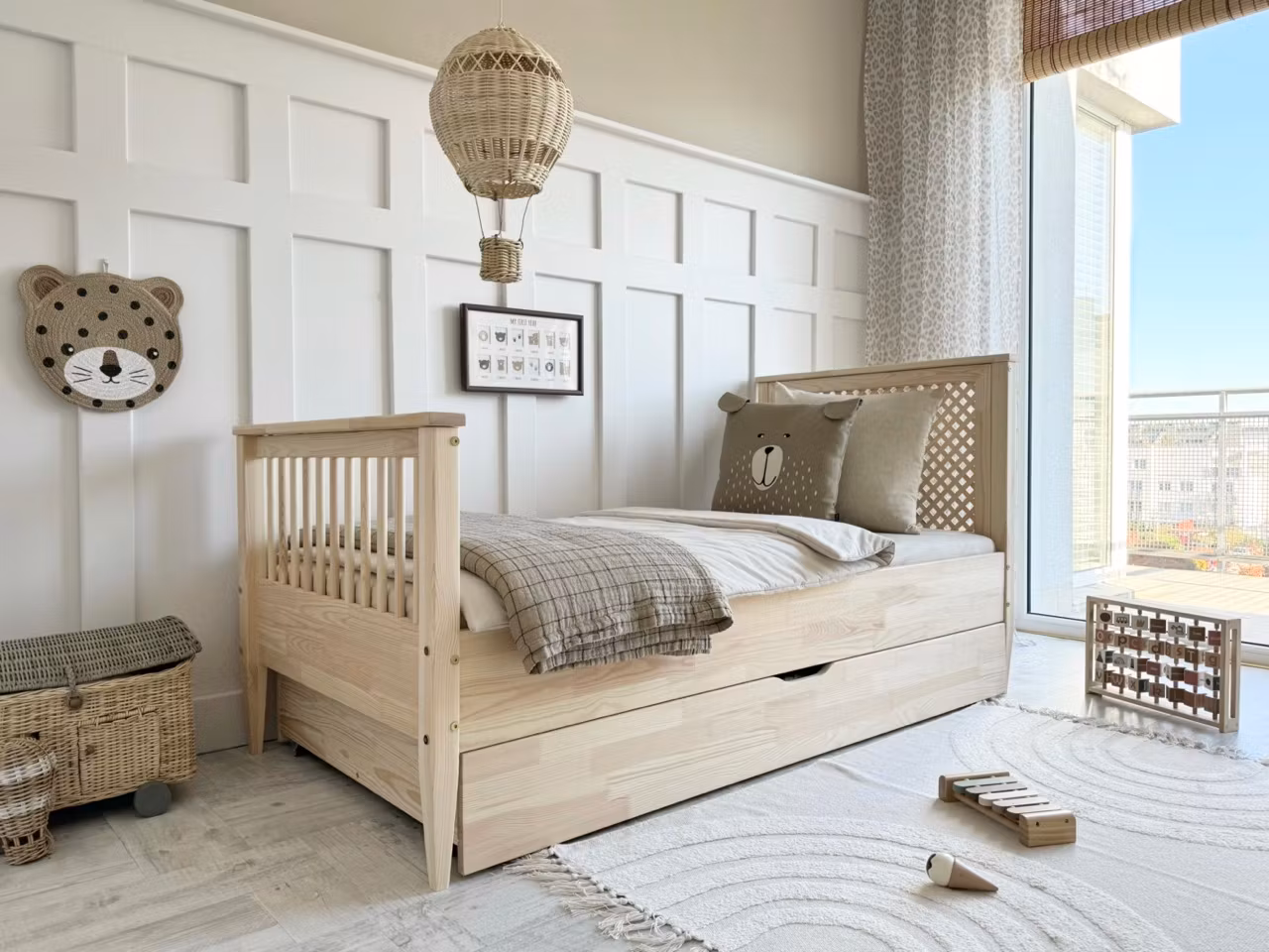 Barneseng BOHO med opbevaringsskuffe/ekstraseng