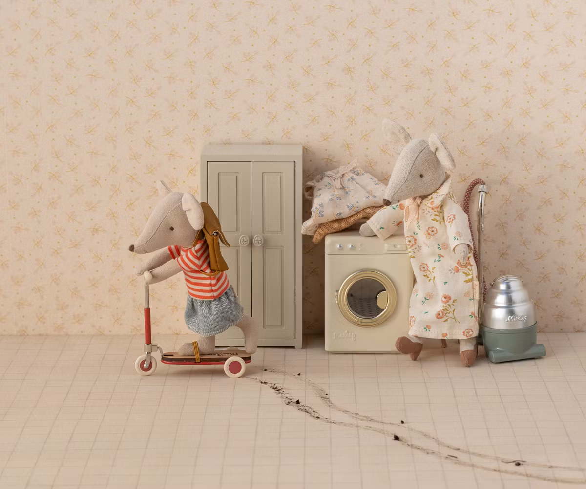 Maileg, Garderob til Mus, Lysrosa