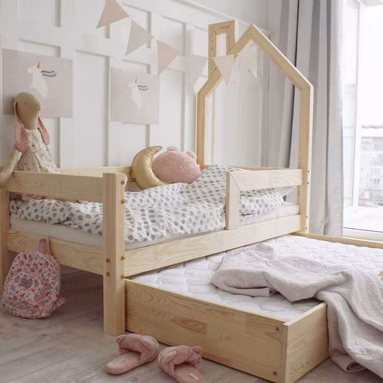 Husseng Philip med opbevaring/udtræksseng