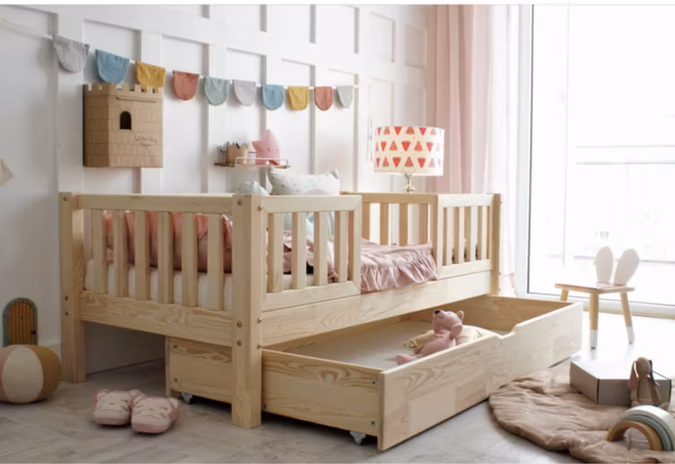 Juniorseng Alice med opbevaring/udtræksseng