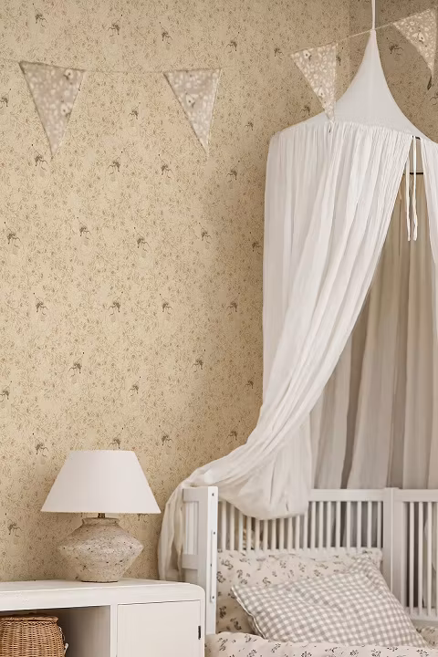 Mrs Mighetto, tapet Dear Swan, Pale Yellow