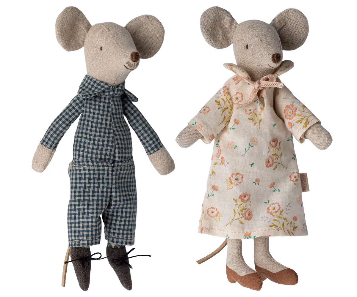 Maileg, bedstemor og bedstefar mus i cigaretbog