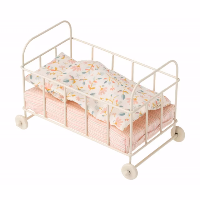 Maileg, Børneseng metal mikro