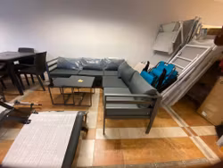 Modulsoffa inkl två bord