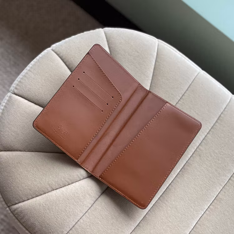 Brown Smooth Pas etui