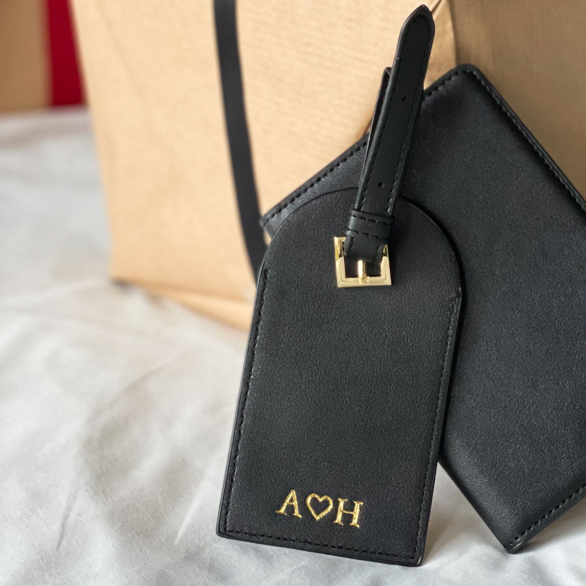 Travel tag- Black Smooth
