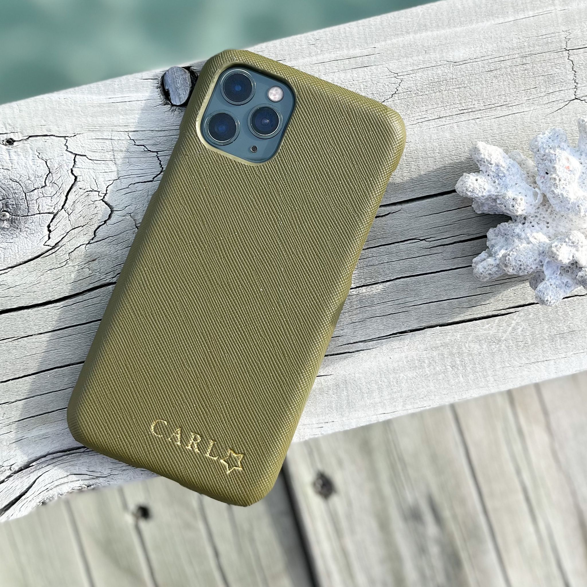Khaki mobilcover med navn