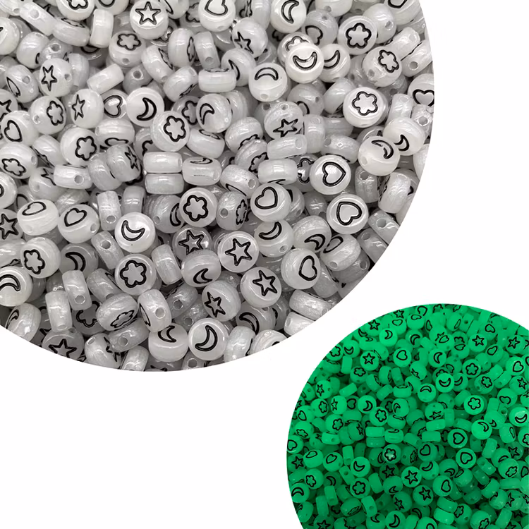 Glow-in-the-dark, mix svart, 7mm - 50p