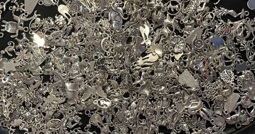 Mix av silver-berlocker - 30st