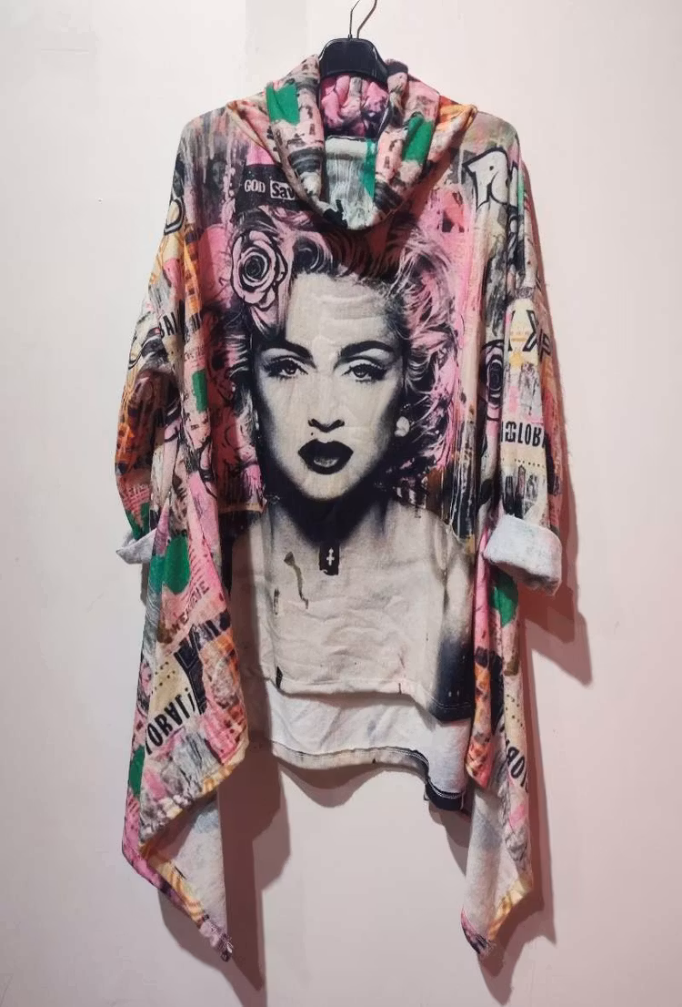 Polotröja med tryck - Onesize plus - Madonna