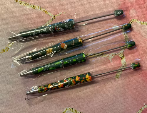 Pärlbar penna med julmotiv - grön