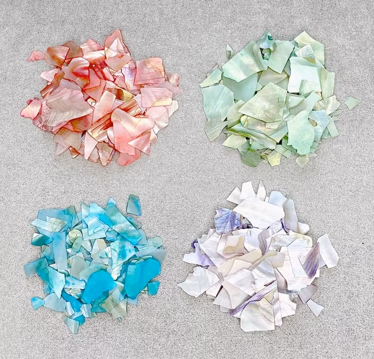 Färgade skalflagor - 4pack