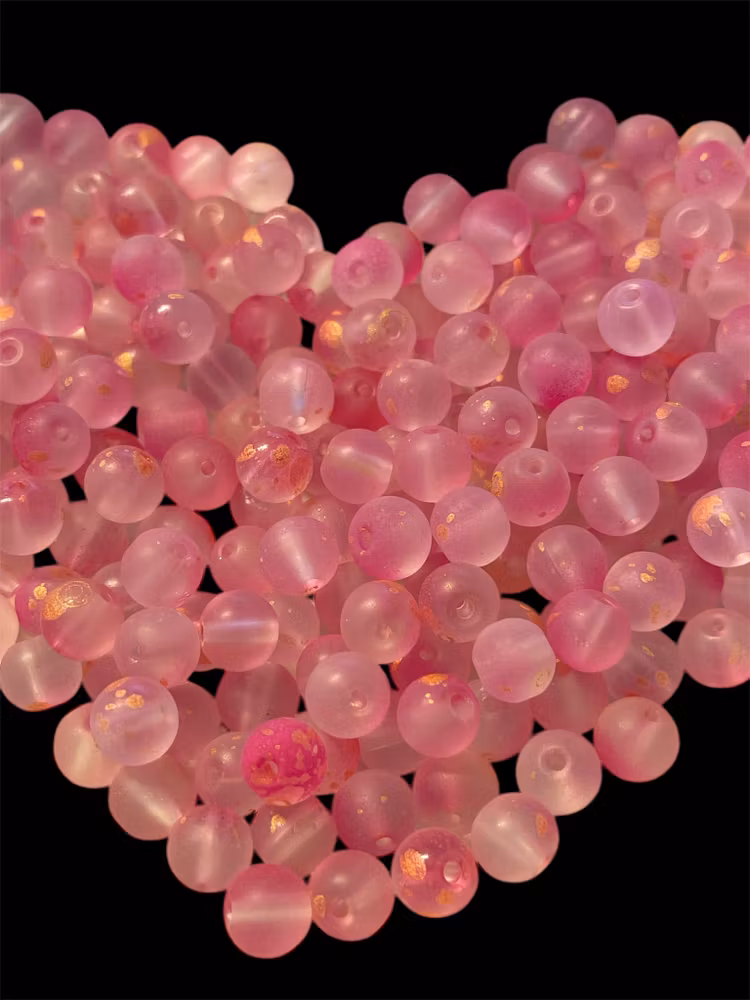 Frostad glas med guldpulver, 8mm, rosa - 50st