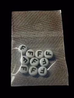 Bokstavspärla, 7mm, vit, F - 10st