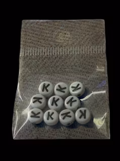 Bokstavspärla, 7mm, vit, K - 10st