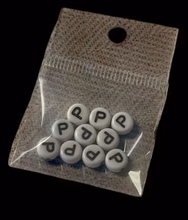 Bokstavspärla, 7mm, vit, P - 10st