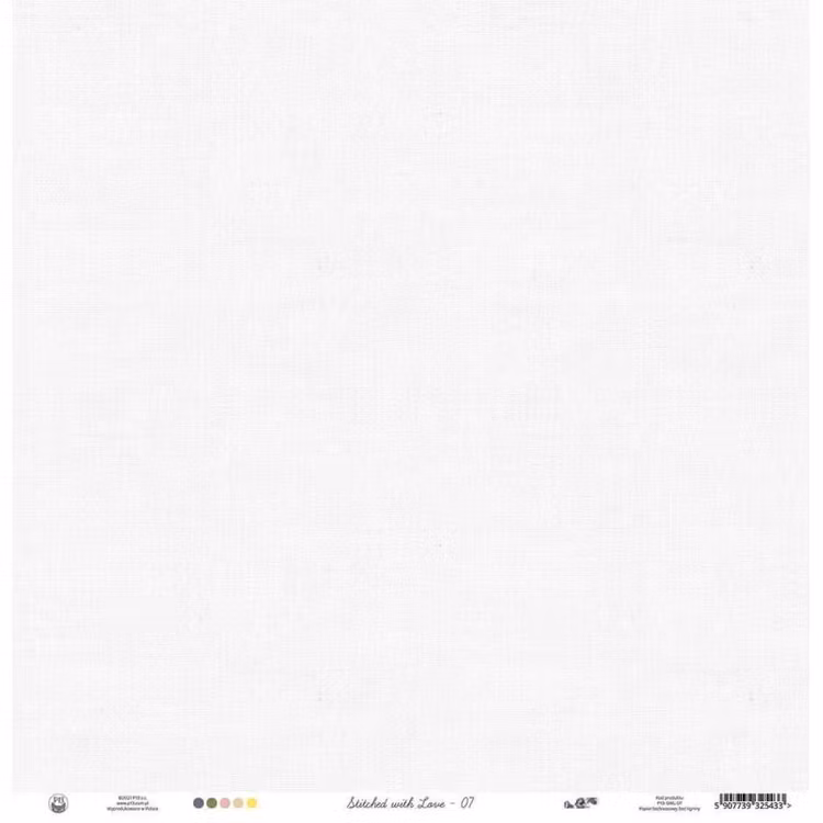 P13 - Stitched with love 07 (30x30cm)