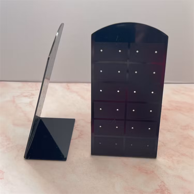 Örhänges-display S