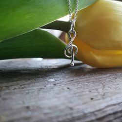 Silverhalsband G-klav
