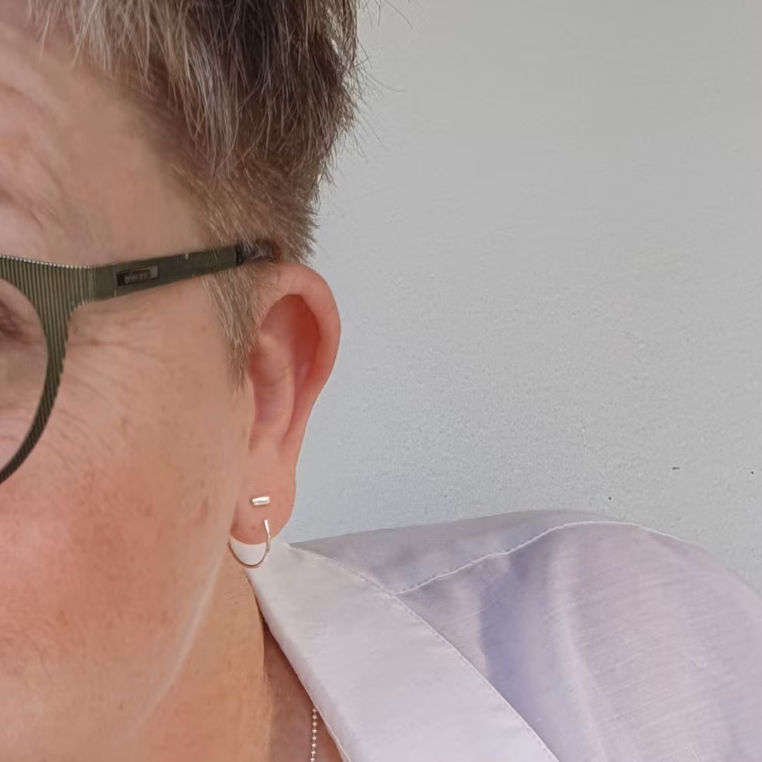 Silverörhänget Andrum i återvunnet äkta silver.
