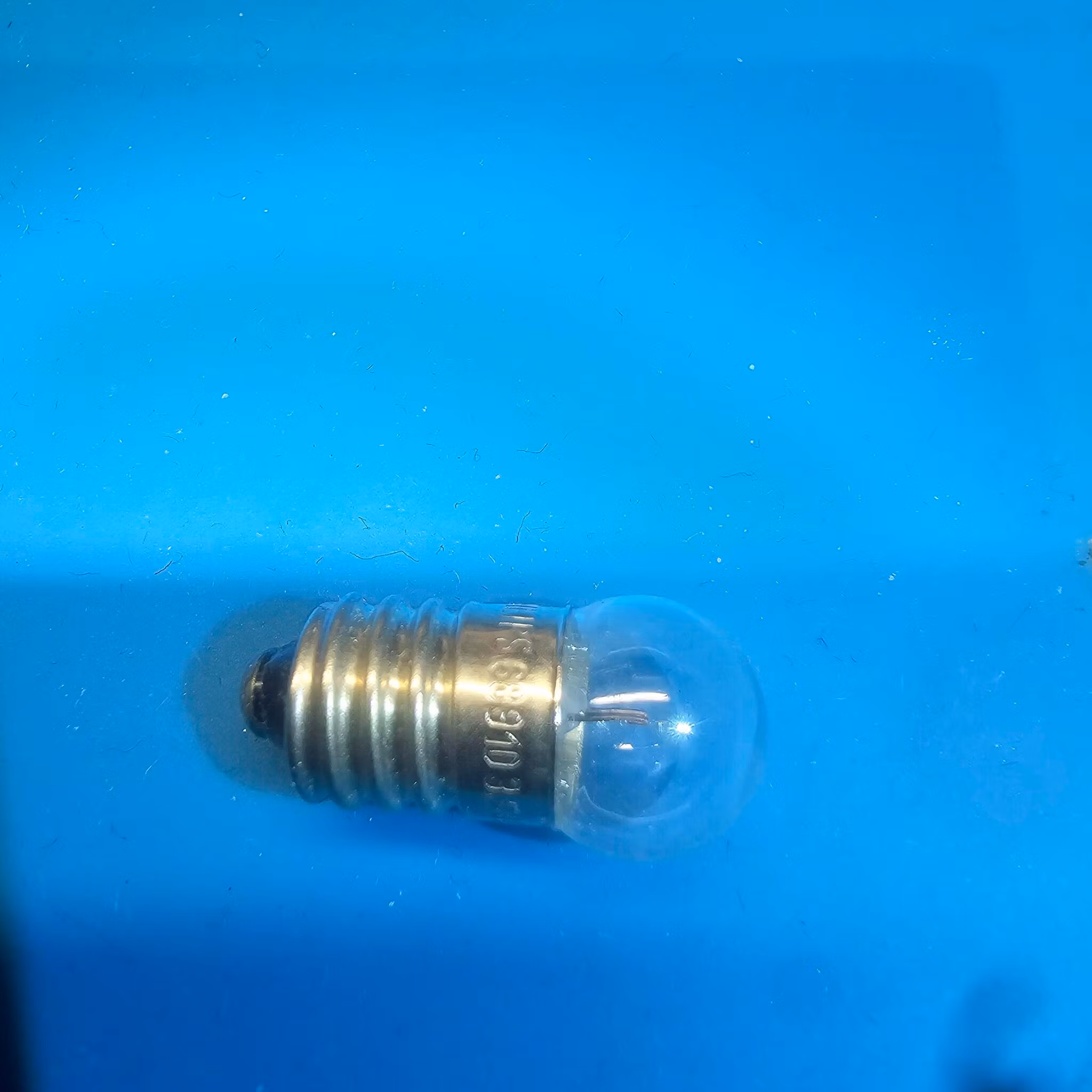 Philips 7138D Glødepære 3.7V 0.3A E10