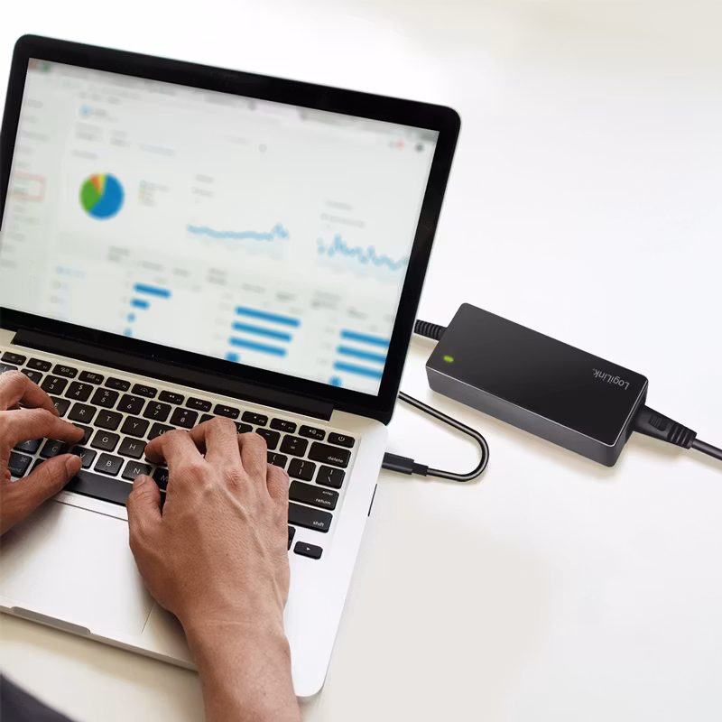 Universell strømforsyning for bærbare datamaskiner, USB-C-tilkobling, 65W, svart