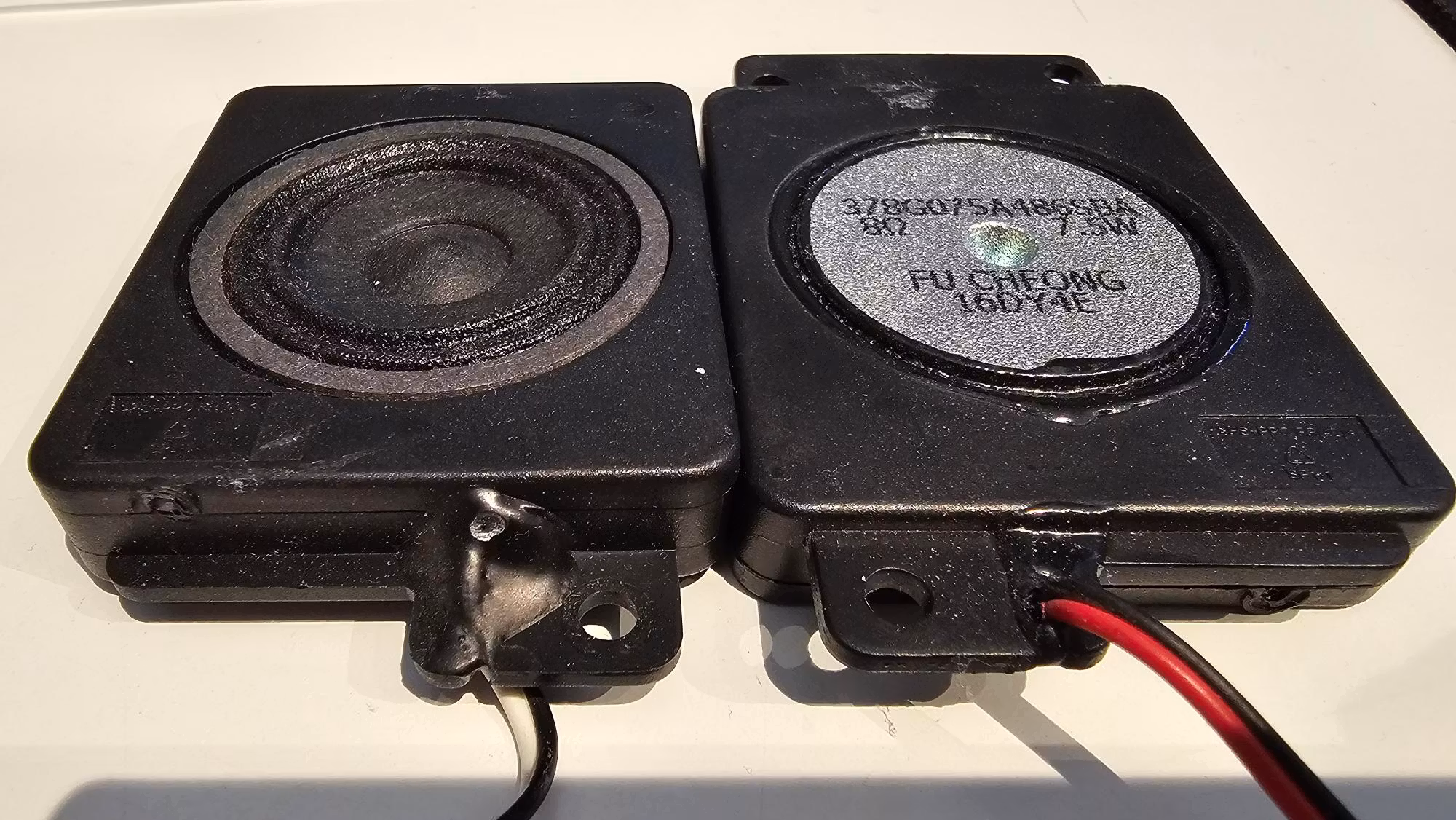 TP Vision høyttalersett TV, 8ohm 7,5W 50mmx59x11mm