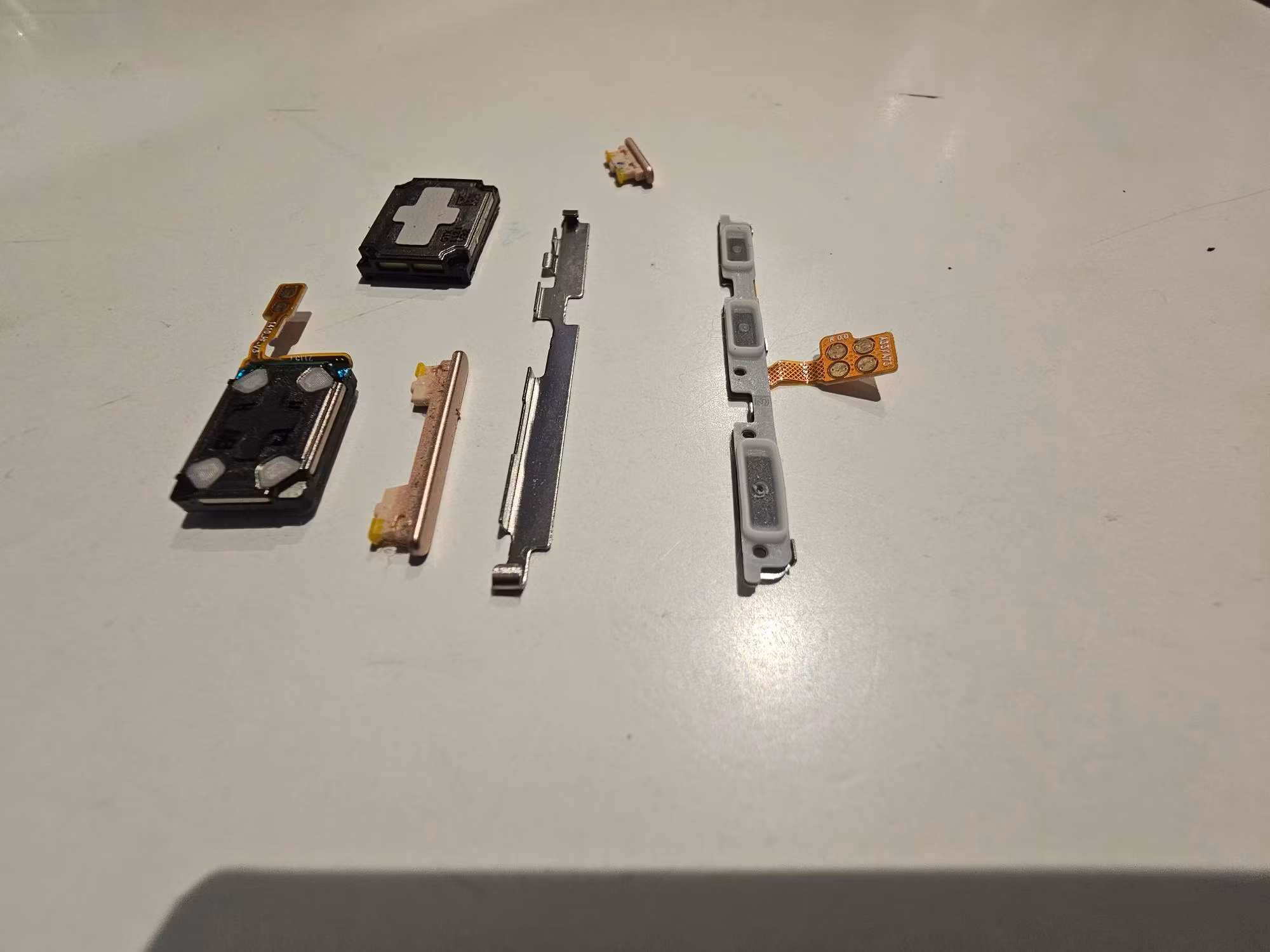 Samsung A33 5G / SM-A336 div parts. volum on/off knapp