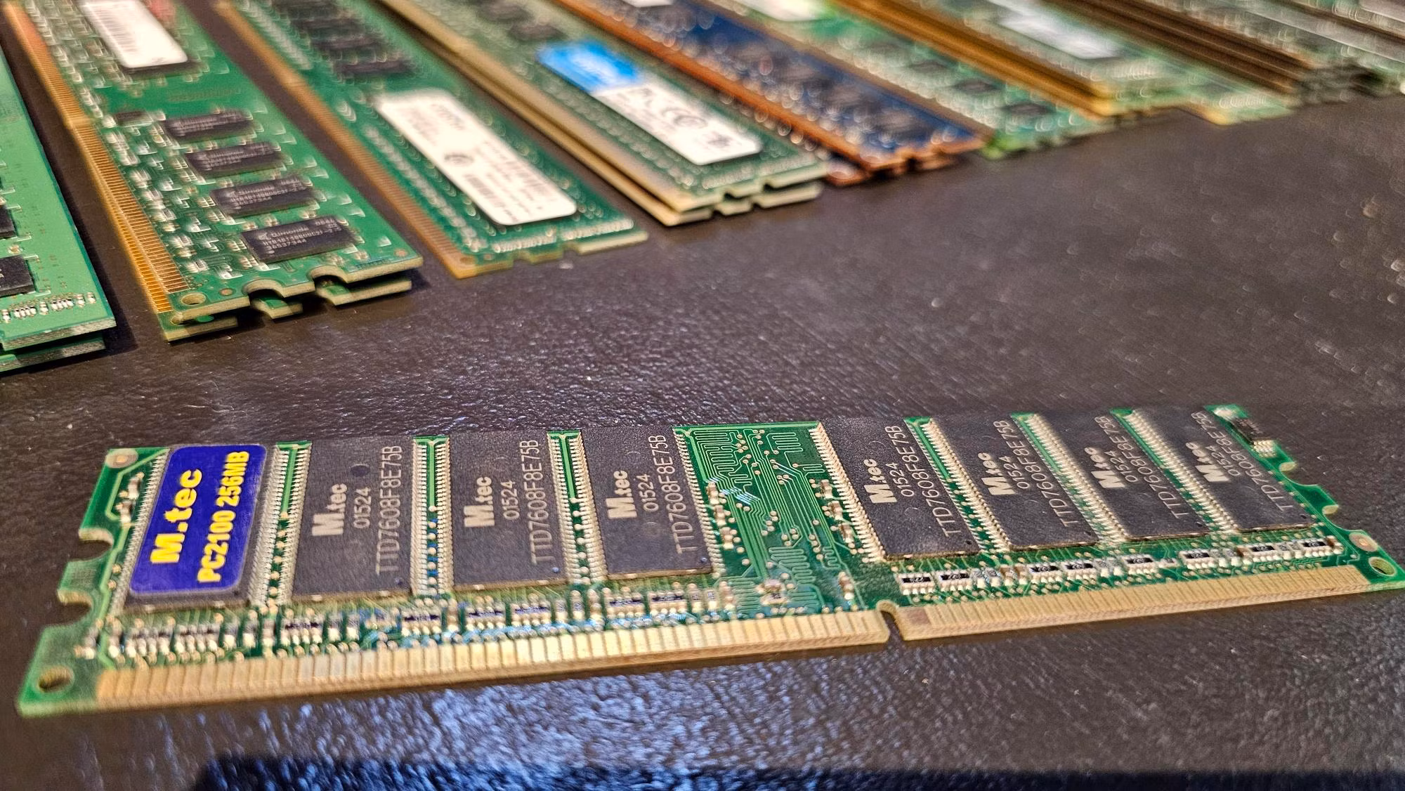 M.tec PC2100 256MB (DDR-266) DDR1 SDRAM