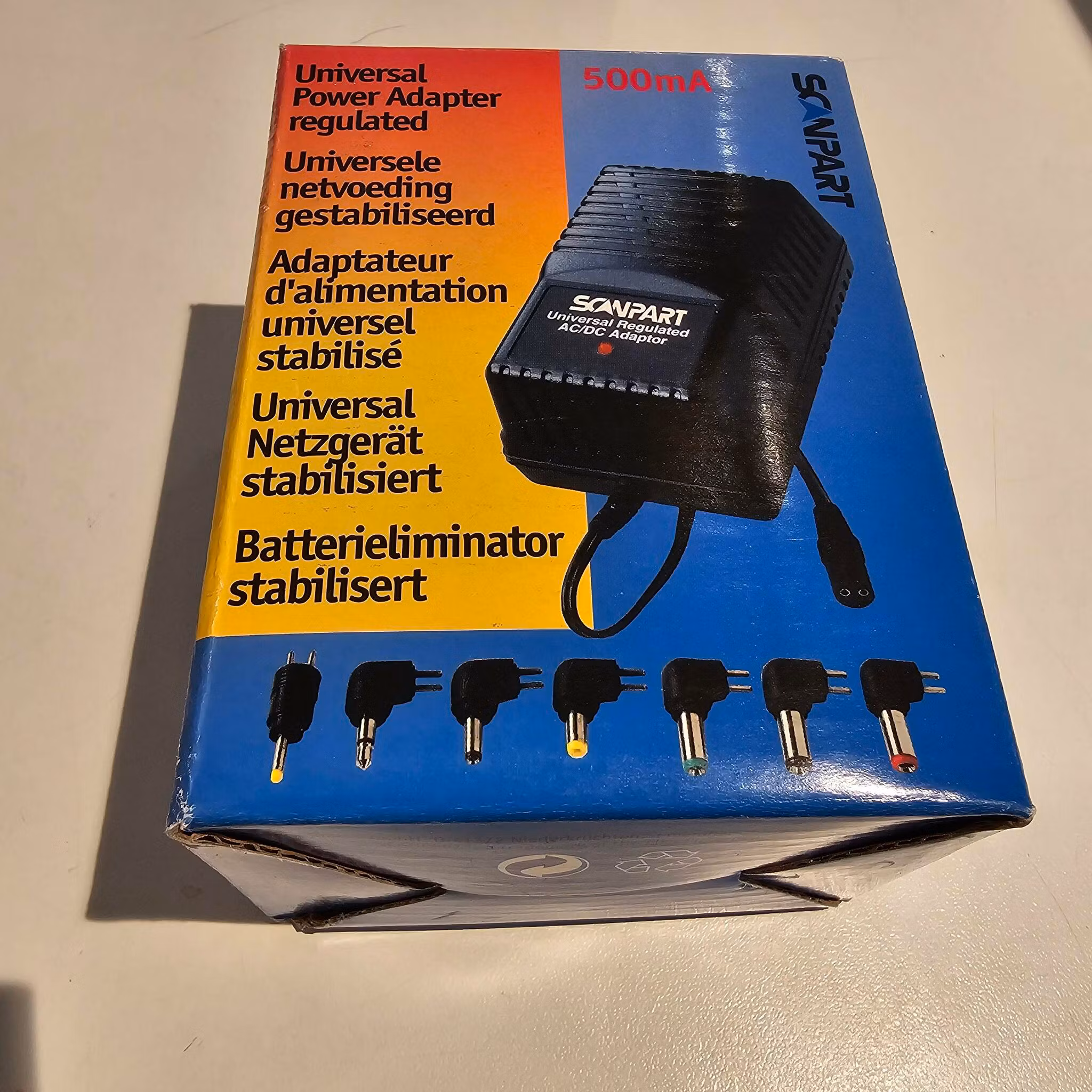 Universalt AC-DC Strømadapter 500ma