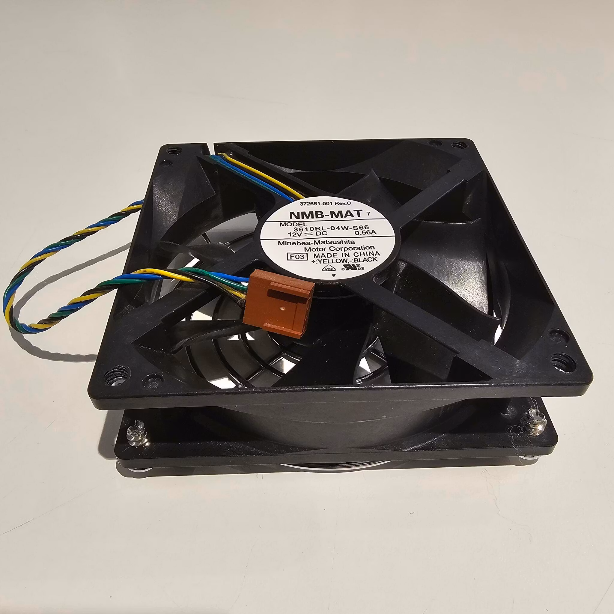 HP 92mm x 25mm CPU PWM fan assembly, 4-pin connector, 12VDC power 372651-001