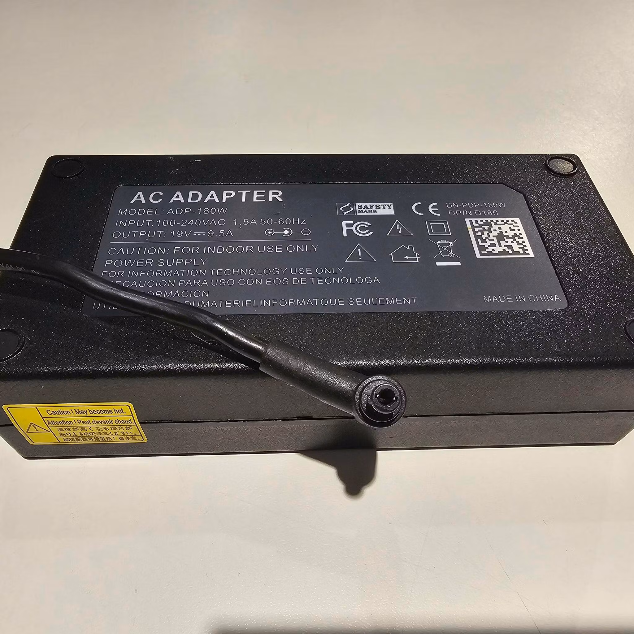 Ac adapter for acer 180W 19.5v 1.7 x5.5 x11 ADP-180W