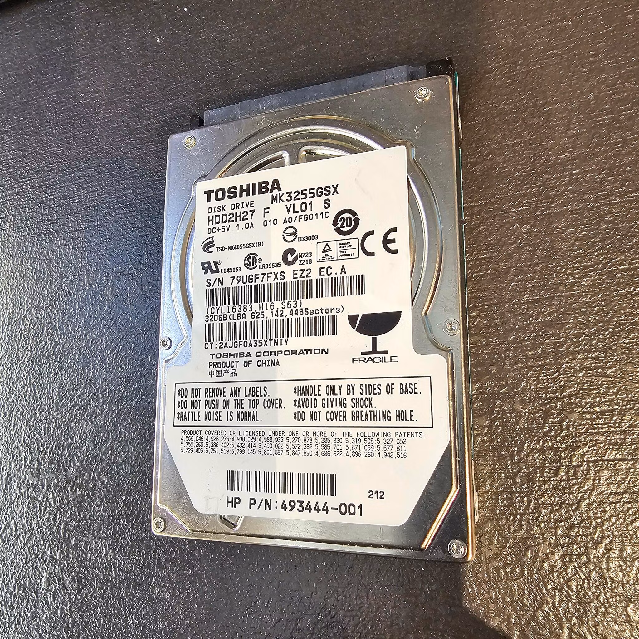 Defekt donordisk for reparasjoner - Toshiba MK3255GSX 320GB SATA HDD 2.5"
