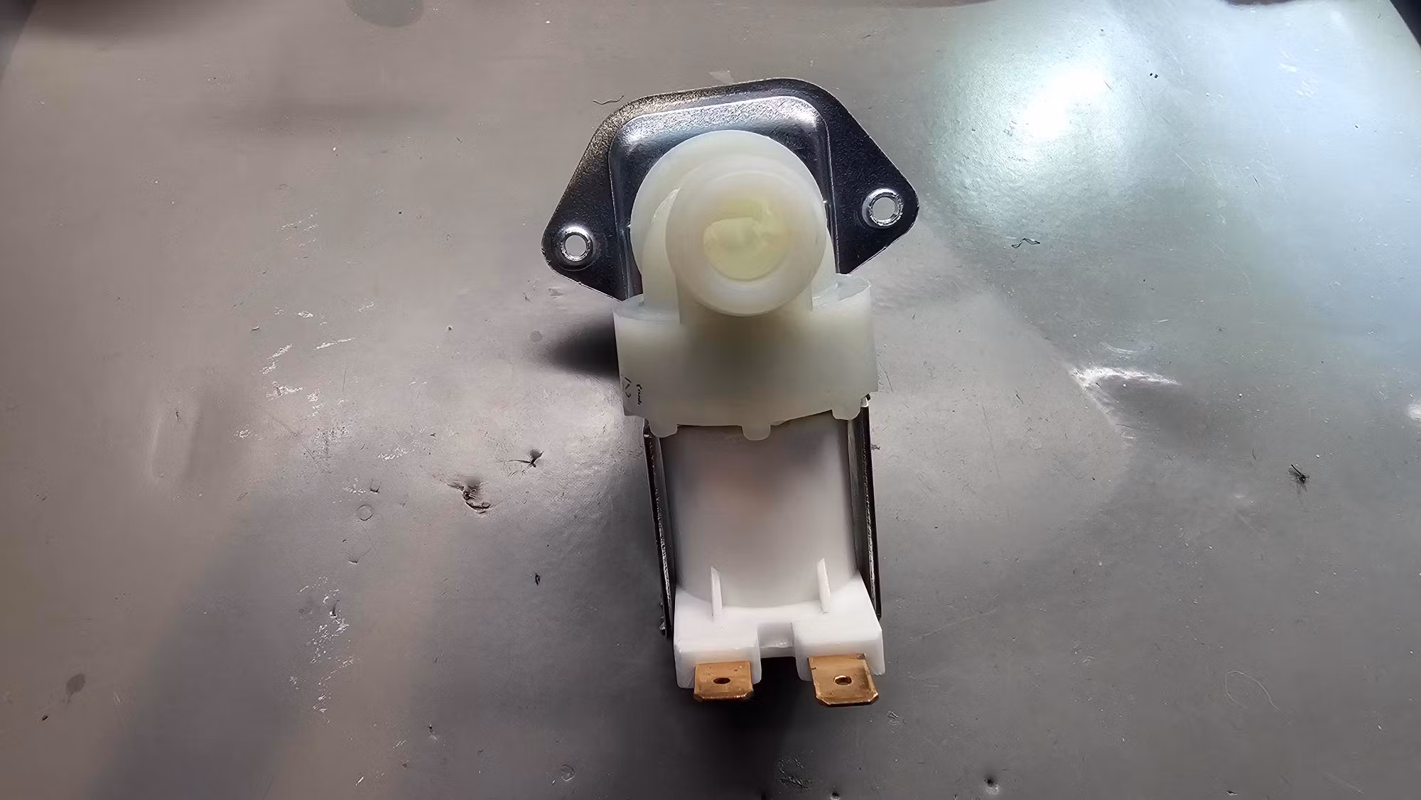 Solenoid valve 180° - 1 way -220/240V 50/60Hz - Ø 14 mm
