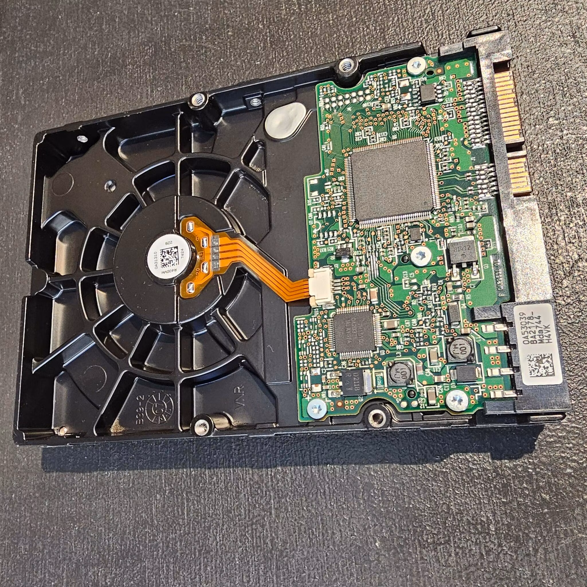Defekt donordisk for reparasjoner - Hitachi 160GB SATA HDS721616PLA380