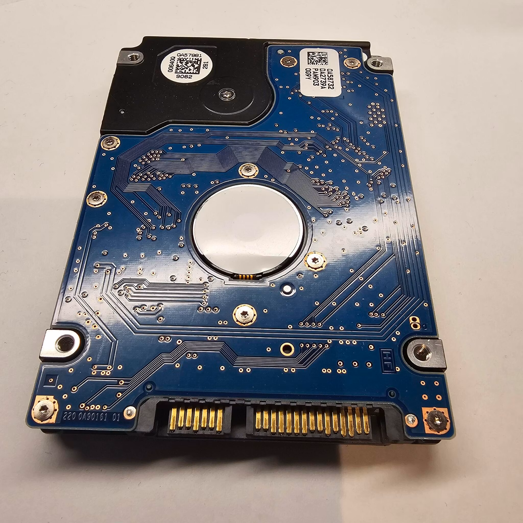 Hitachi 160GB HTS545016B9A300 SATA 3.0Gb/s *