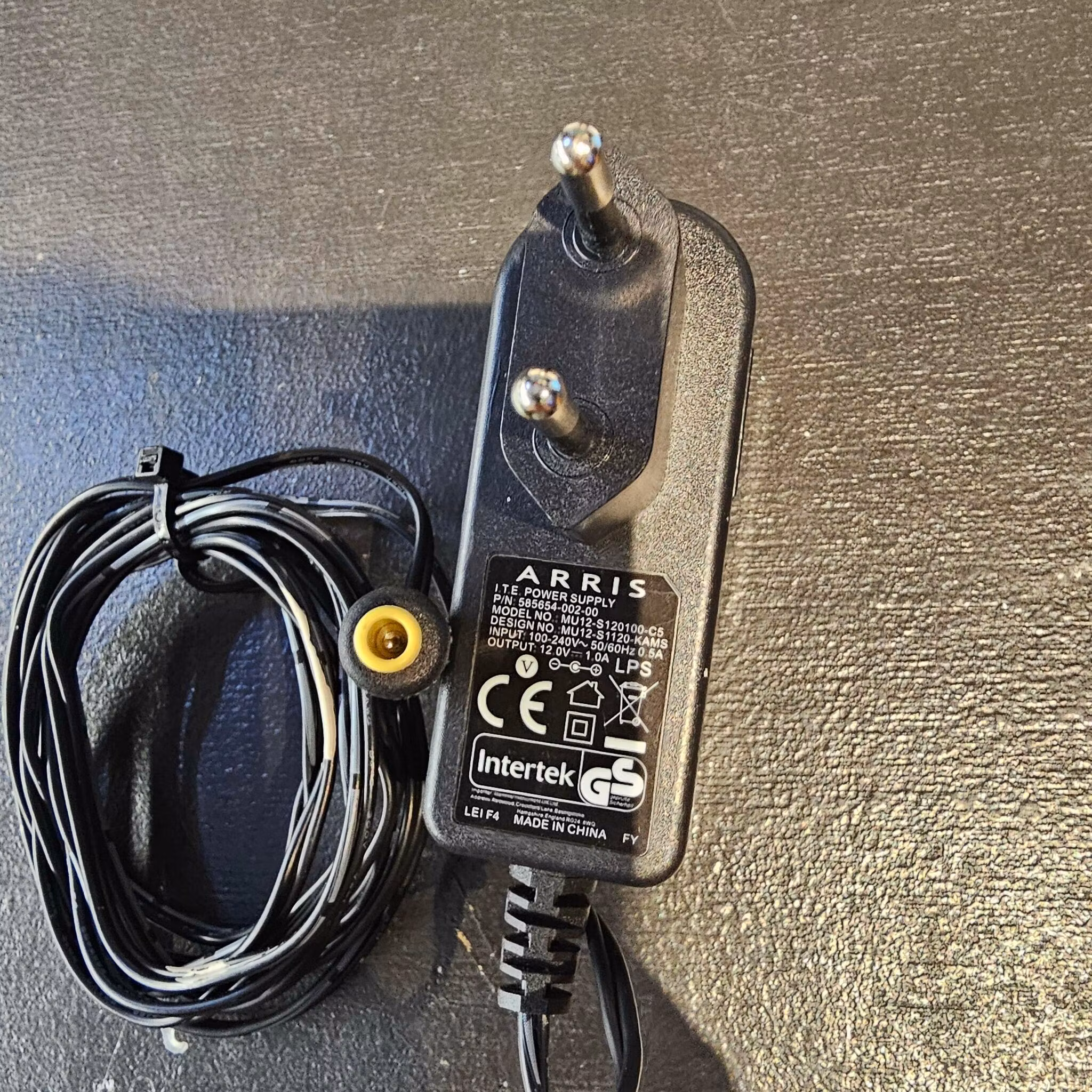 Strømforsyning 240V til 12V 1A 585654-002-00