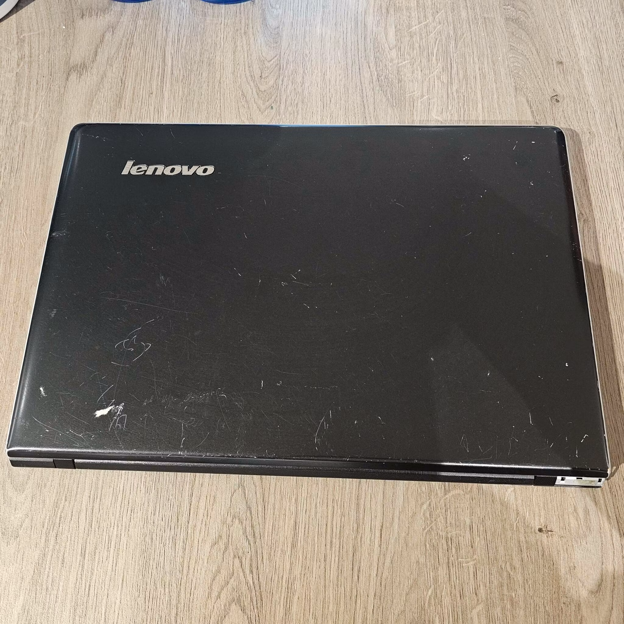 Lenovo 15.6" bærbar datamaskin Intel I5, 240GB, 6GB RAM, Win11