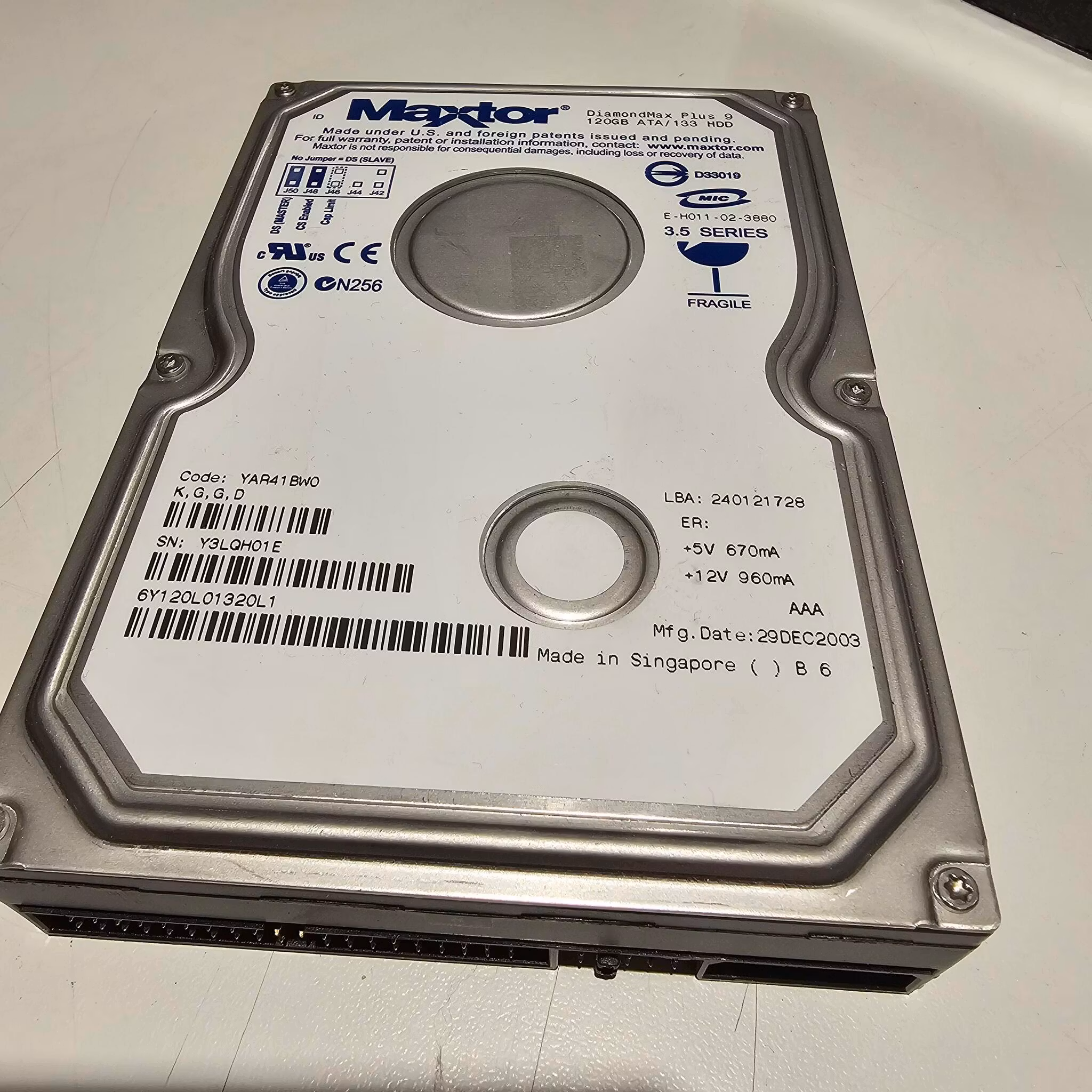 Maxtor DiamondMax® Plus 120GB IDE Harddisk ( YAR41BWO )