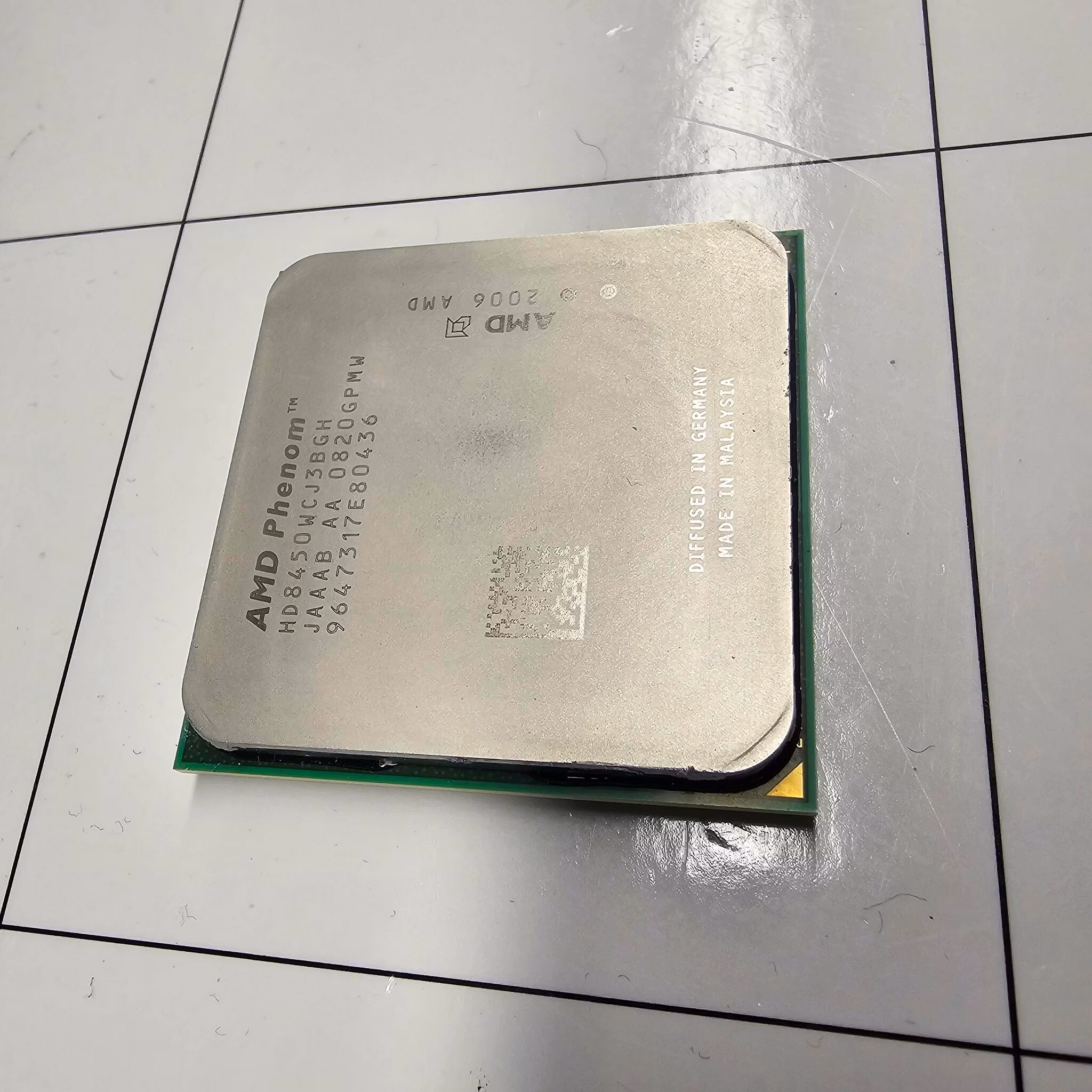 AMD Phenom X3 8450 2.1GHz Prosessor HD840WCJ3BGH
