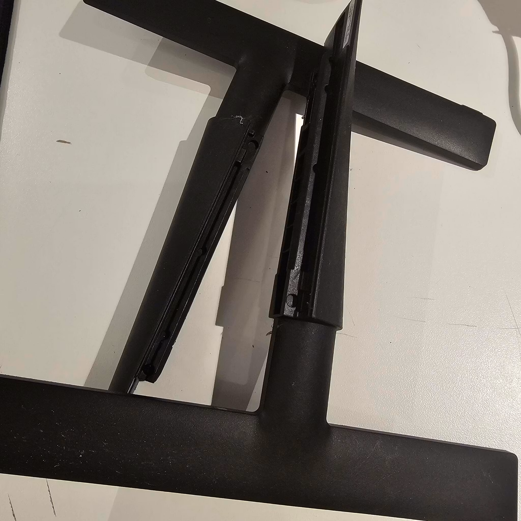 Føtter for Samsung TV 55" 50"  BN63-19338A STAND LEGS UNITIS R-L