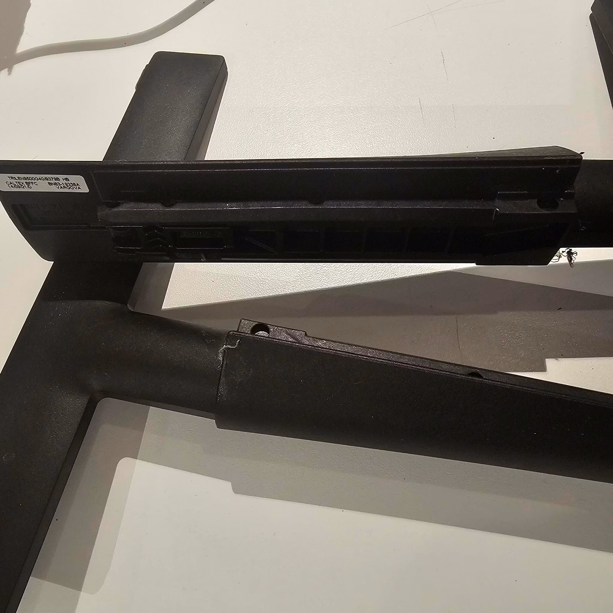 Føtter for Samsung TV 55" 50"  BN63-19338A STAND LEGS UNITIS R-L